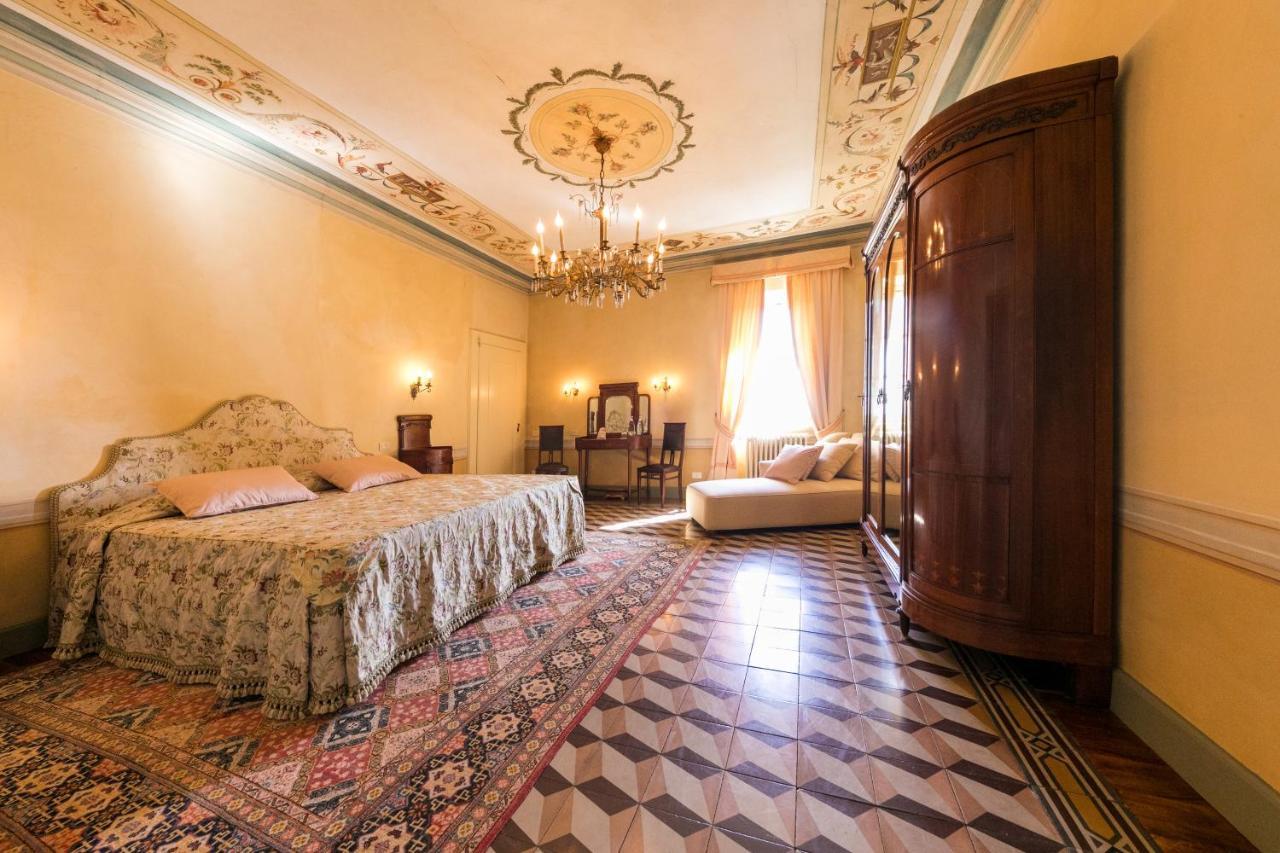 Castello Degli Angeli Hotel Carobbio degli Angeli Ngoại thất bức ảnh