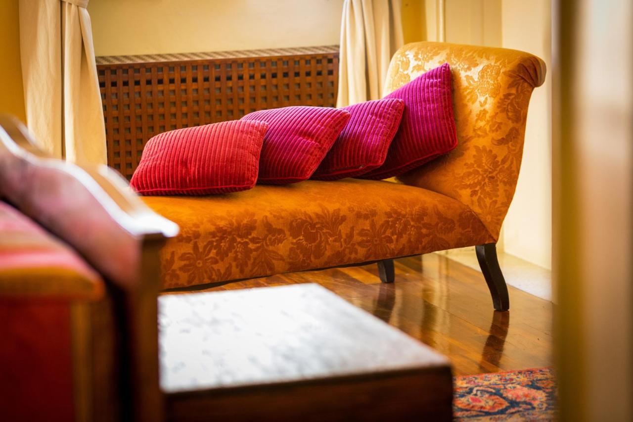 Castello Degli Angeli Hotel Carobbio degli Angeli Ngoại thất bức ảnh