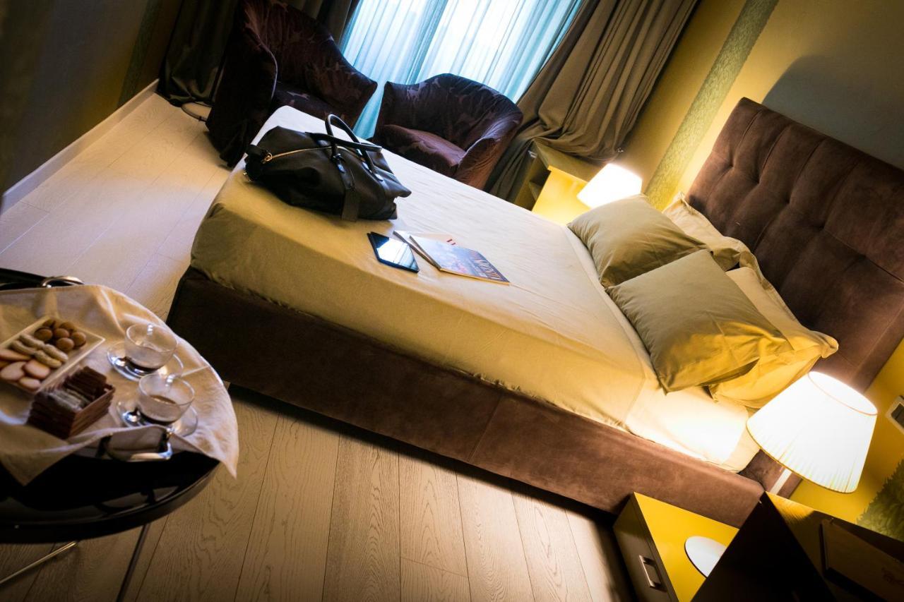 Castello Degli Angeli Hotel Carobbio degli Angeli Ngoại thất bức ảnh