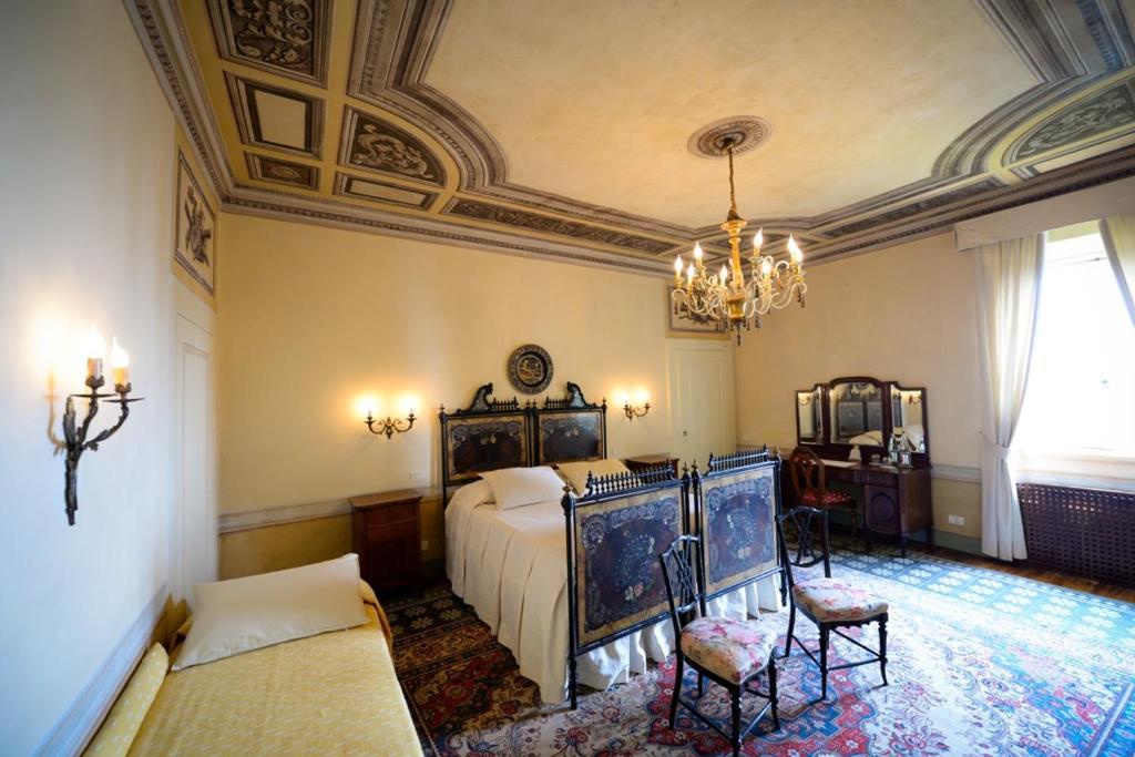 Castello Degli Angeli Hotel Carobbio degli Angeli Ngoại thất bức ảnh