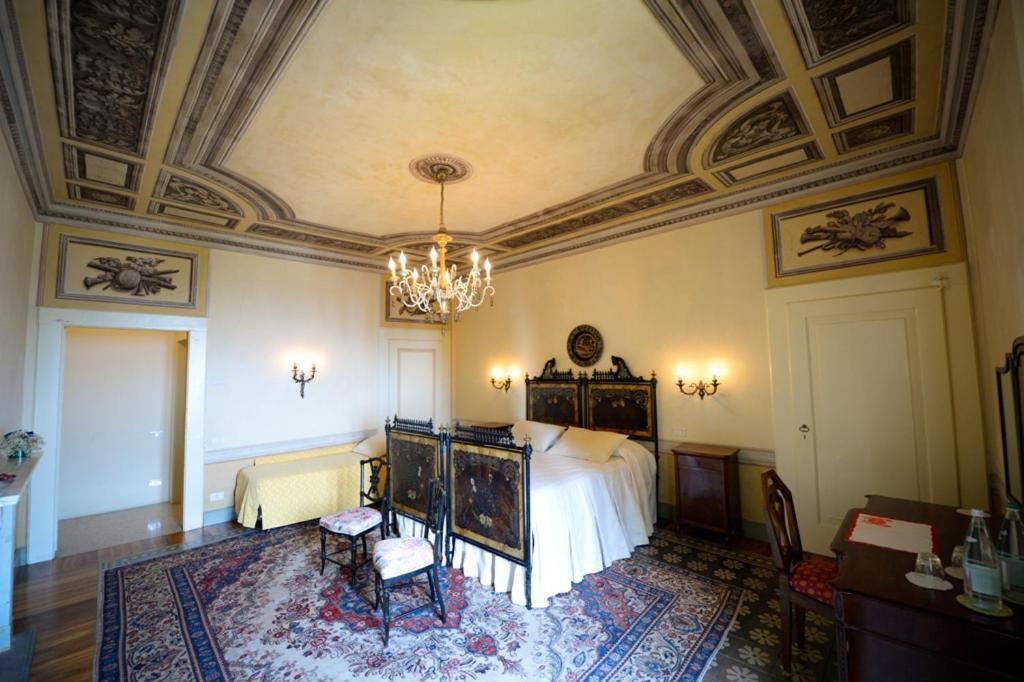 Castello Degli Angeli Hotel Carobbio degli Angeli Ngoại thất bức ảnh