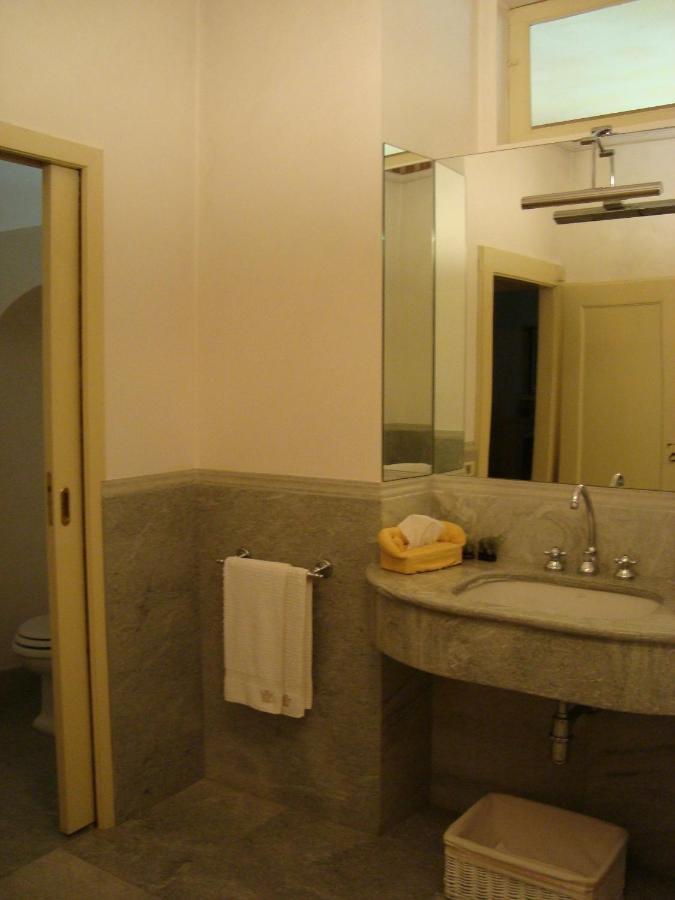 Castello Degli Angeli Hotel Carobbio degli Angeli Phòng bức ảnh